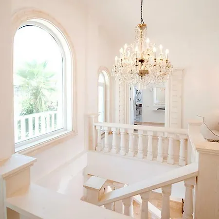 Sleeps 16 Villa